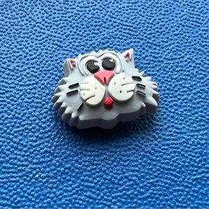 GRAY Cute Cat face authentic Jibbitz Charms for Crocs.